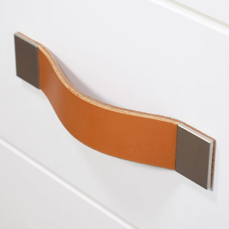 Ledergriffe für Möbel handgefertigt von minimaro - luxury furniture handles Ledergriffe für Möbel handgefertigt von minimaro - luxury furniture handles