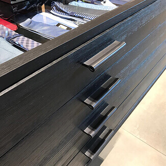 Möbelgriff aus schwarzem Leder Möbelgriff schwarz