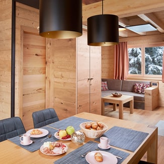 Möbelgriffe aus Leder für Hoteleinrichtung in den Zugspitz-Lodges Möbelgriffe aus Leder für Hoteleinrichtung in den Zugspitz-Lodges