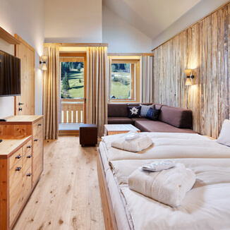 Möbelgriffe aus Leder im Hotel Dachsteinkönig Möbelgriffe aus Leder im Hotel Dachsteinkönig