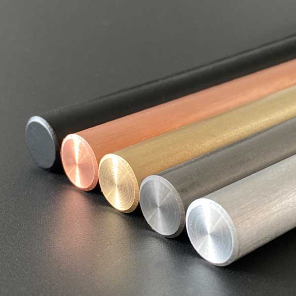Metallvarianten für Kantengriffe Kent in der Übersicht Metallvarianten für Kantengriffe Kent in der Übersicht