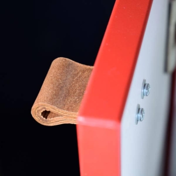 Schubladengriffe aus Leder von minimaro - luxury furniture handles