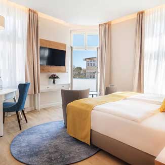 Leather handles MILANO-MINI in Hotel on Usedom Leather handles MILANO-MINI in Hotel on Usedom